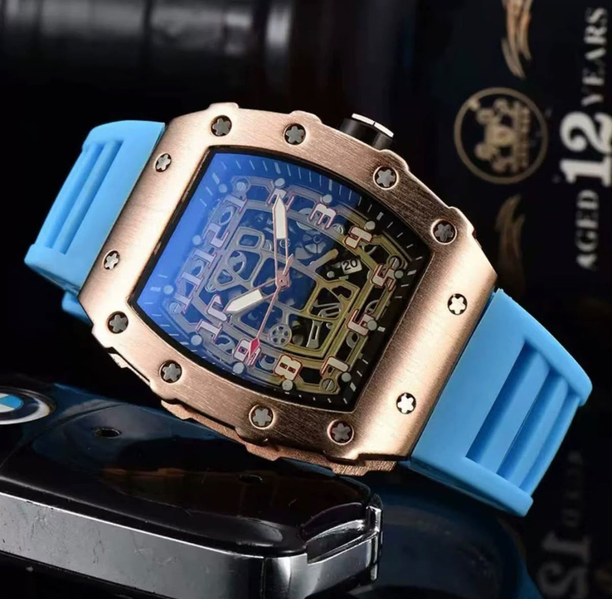 RM – Gehäuse Roségold, Silikonband Hellblau